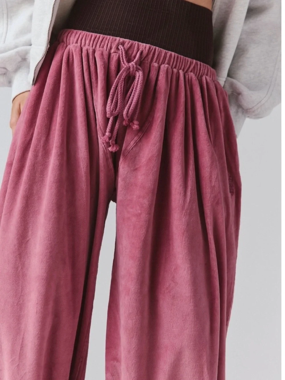 FP Movement Velour Pants. FP Movement Momentum pants in velour! Activewear gym - Picture 4 of 11